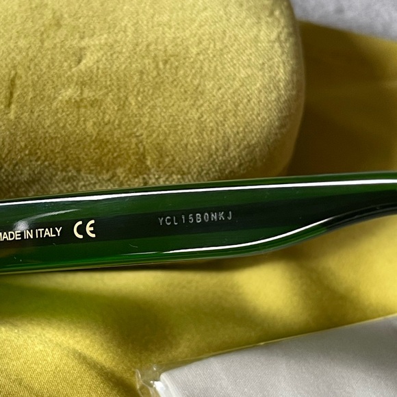 Gucci Sunglasses - Picture 2 of 9